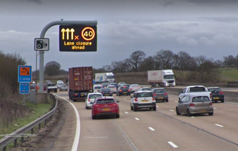 File:M25 Lane closure MS4.png