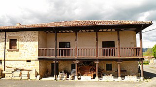 Manzanos - Palacio de los Salazar 06.jpg