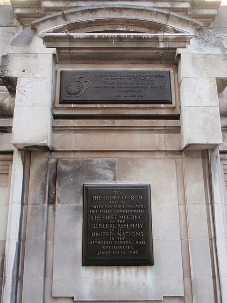 File:Memorial plaque to the United Nations General Assembly. Methodist Central Hall, Westminster.jpg