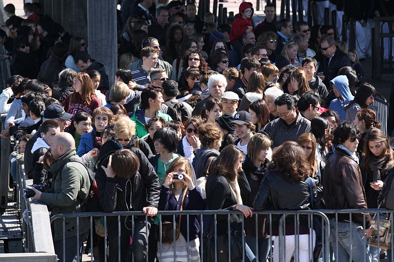 File:Menschenmenge in New York 2505.JPG