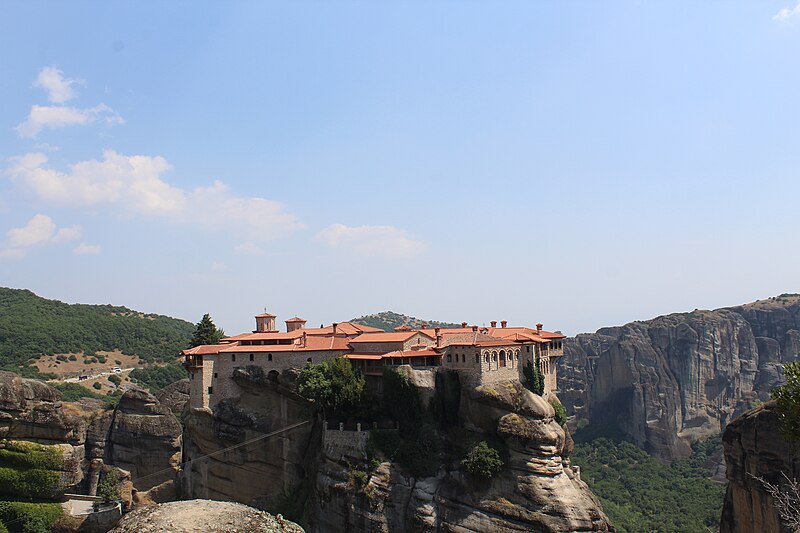 File:Meteora (9839).jpg