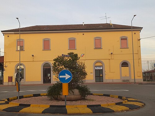 Mirandola railway station