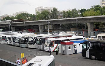 חניית האוטובוסים ליד מסופי התחנה