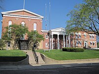 Mount Carroll courthouse.jpg