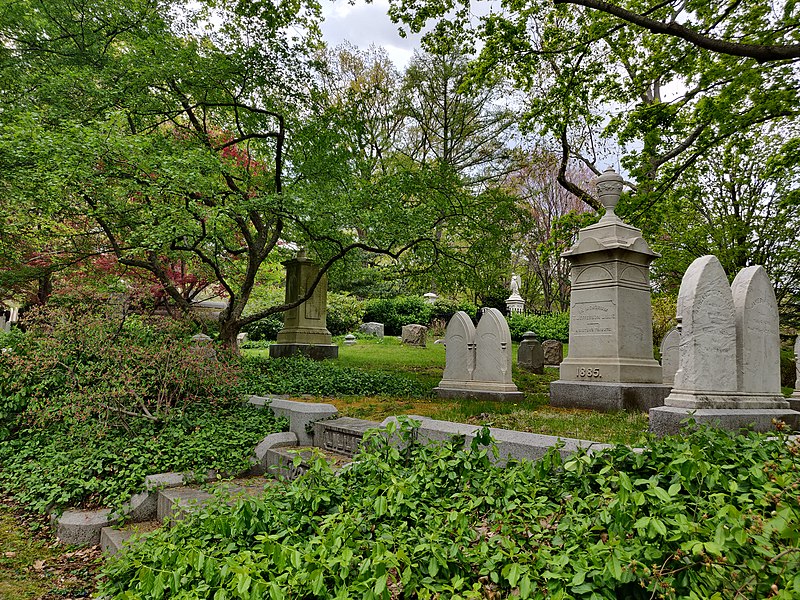 File:Mt. Auburn Cemetery 9.jpg