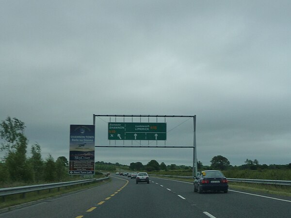 Travelling Southbound on the N18 near the Shannon Town/Airport exit.