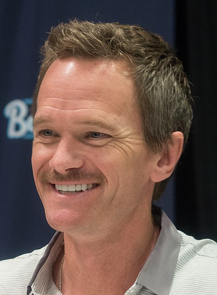 File:Neil Patrick Harris at BookCon (16341) (cropped 2).jpg