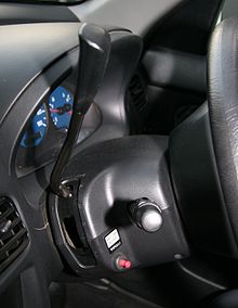 https://upload.wikimedia.org/wikipedia/commons/thumb/1/1d/Nissan_Cube_CVT_Selector.jpg/220px-Nissan_Cube_CVT_Selector.jpg