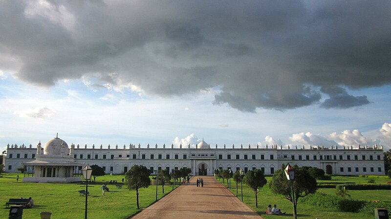 File:Nizamat Imambara 2.jpg