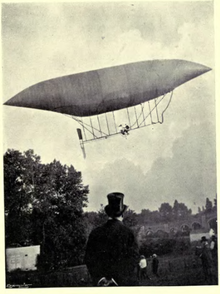 Langley watches the flight of Santos-Dumont No. 4 Number 4. (My Airships p161).png