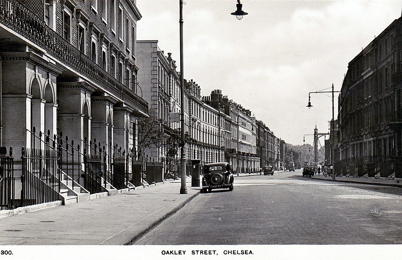 File:Oakley Street, Chelsea c.1930.jpg