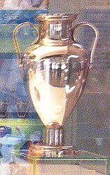 Die Original-Trophäe des Europapokals der Landesmeister von 1956 bis 1966 im Vereinsmuseum von Real Madrid
