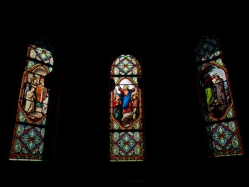 File:Our Lady of the Sacred Heart Church, Randwick - Stained Glass Window - 017.jpg