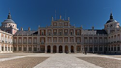 Front view of the Palacio Real de Aranjuez