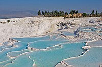 Muinainen kaupunki Hierapolis-Pamukkale