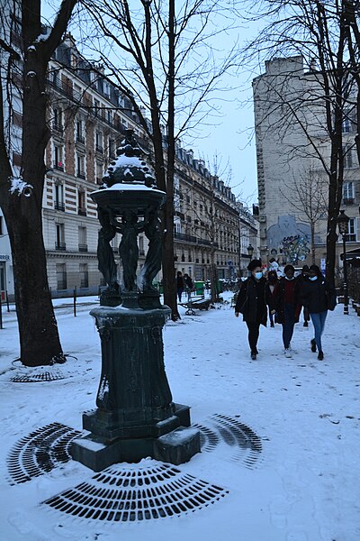 400px-Paris_under_the_snow_(february)_(50930098647).jpg (400×600)