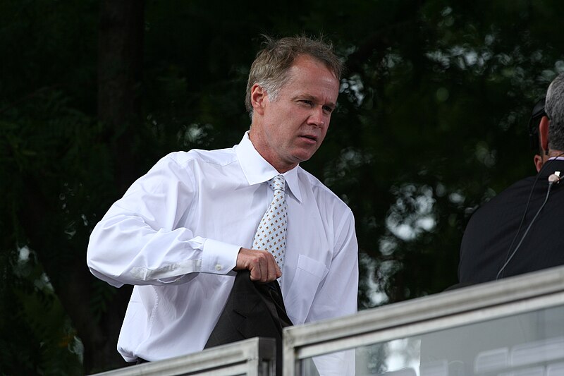 File:Patrick McEnroe 2009 US Open 01.jpg