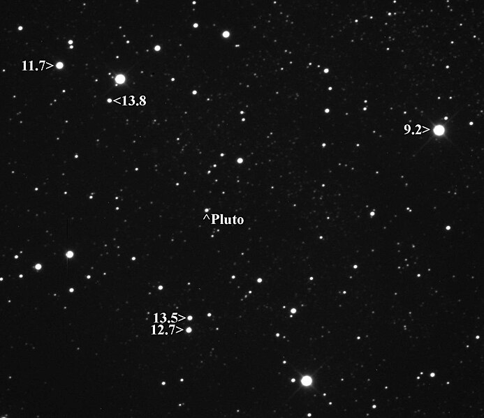 File:Pluto-2009Oct16-12UT.jpg