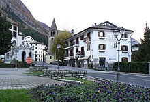 view of the town with the Parish church