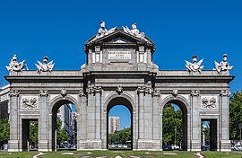 Deflector Al frente patrulla Puerta de Alcalá - Wikipedia, la enciclopedia libre