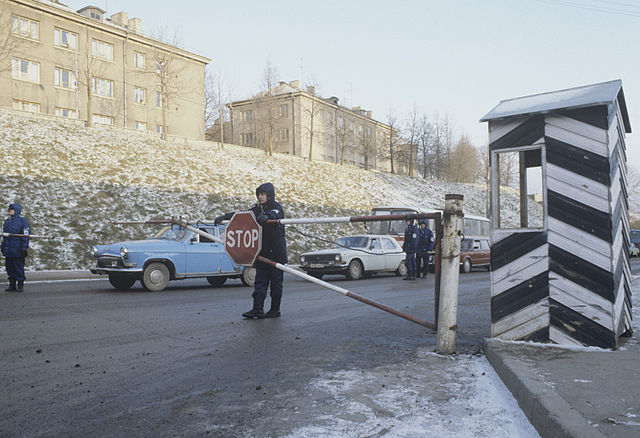 Граница в Нарве в 1991 году