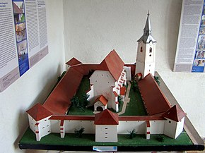 RO HR Biserica fortificată din Dârjiu (6).jpg