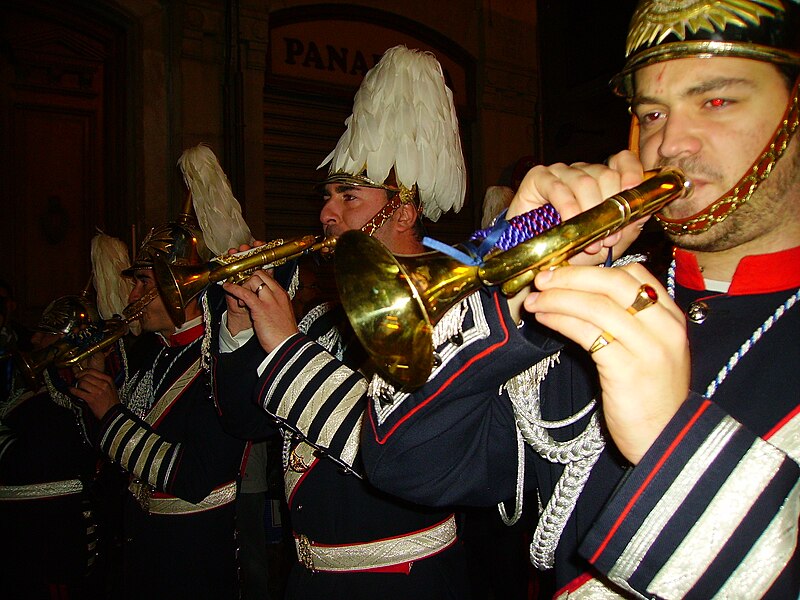 File:Real, Venerable e Ilustre Cofradía de Nuestro Padre Jesús del Perdón y María Santísima de la Aurora, Granada, Semana Santa 2009 (15).JPG