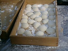 Kuvaava artikkeli Mochi