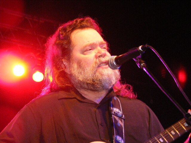 Erickson performing at Austin Music Awards 2008