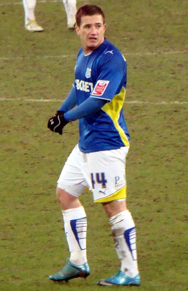 McCormack playing for Cardiff City in 2010