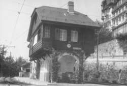 Station Chamby met rechts het hotel des Narcisses (1975)