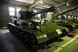 Zelfrijdende kanonnen SU-152G in het gepantserde museum van Kubinka.