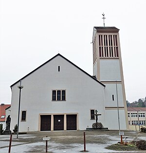 Saarbrücken-Schafbrücke, St. Theresia.jpg