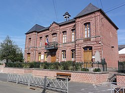 Saint-Hilaire-sur-Helpe (Nord, Fr) mairie.jpg
