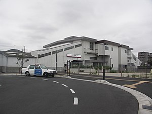 Sakasai-station-east-rotary.jpg