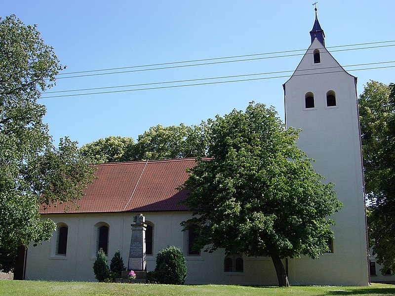 File:Samswegen Kirche (1).jpg