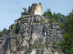 67. Platz: Hutablage Neu! mit Blick zum Wartturm. Sandstein von der Natur geformt. In der sächsischen Schweiz gibt es traumhaft schöne Plätze.