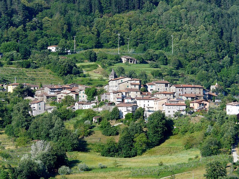 File:Sillicagnana (San Romano in Garfagnana)-panorama3.jpg