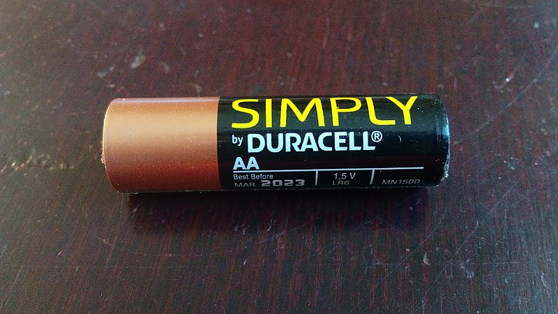 File:Simply by Duracell battery, Oude Pekela (2019) 01.jpg