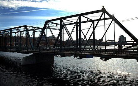 Sixth Street Bridge in Grand Rapids, Michigan Sixthstreetbridge.jpg