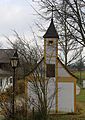 Kleineichenhausen, katholische Ortskapelle, kleiner Putzbau mit Dachreiter und dreiseitig geschlossenem Chorraum, wohl 19. Jahrhundert. This is a picture of the Bavarian Baudenkmal (cultural heritage monument) with the ID D-1-84-141-60 (Wikidata)