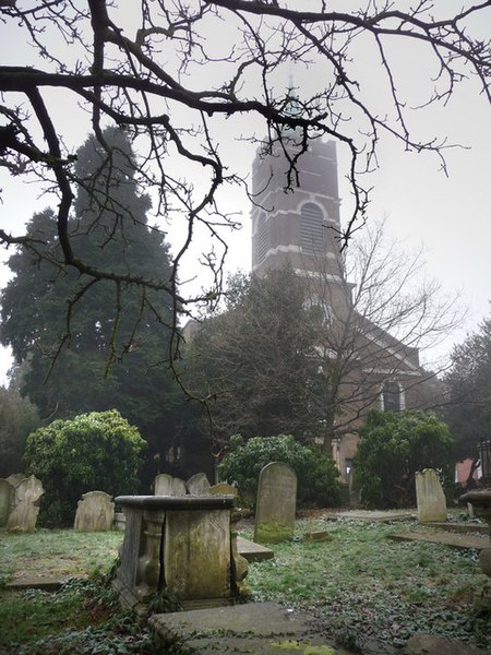 File:St John at Hampstead, churchyard - geograph.org.uk - 1121581.jpg