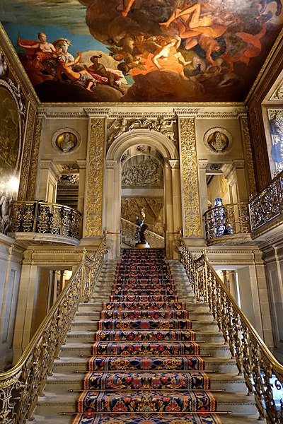 File:Stairway - Entrance Hall, Chatsworth House - Derbyshire, England - DSC02998.jpg