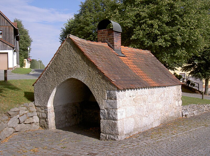 File:StoernsteinGemeindebackofen 03.JPG