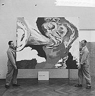 foto van inrichten van tentoonstelling, in het Stedelijk Museum, Amsterdam, 1965