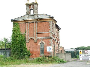 Tua Raydon Stasiun Kereta api - geograph.org.inggris - 525900.jpg