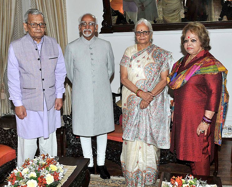 File:The Vice President, Shri Mohd. Hamid Ansari and Smt. Salma Ansari meeting the Governor of Goa, Smt. Mridula Sinha, in Goa on September 22, 2014.jpg