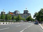 Scheidemannstraße mit Reichstag