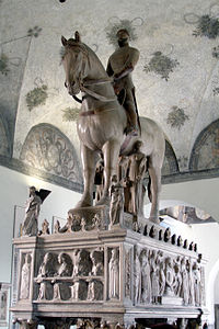 Monument to Bernabo Visconti. Tomb of Barnabo Visconti - Museo d'arte antica -Milan 2014.jpg
