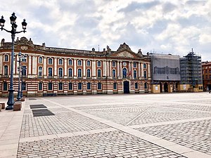 Pandémie De Covid-19 En France: Historique, Lutte contre la propagation, Action sanitaire et médico-sociale